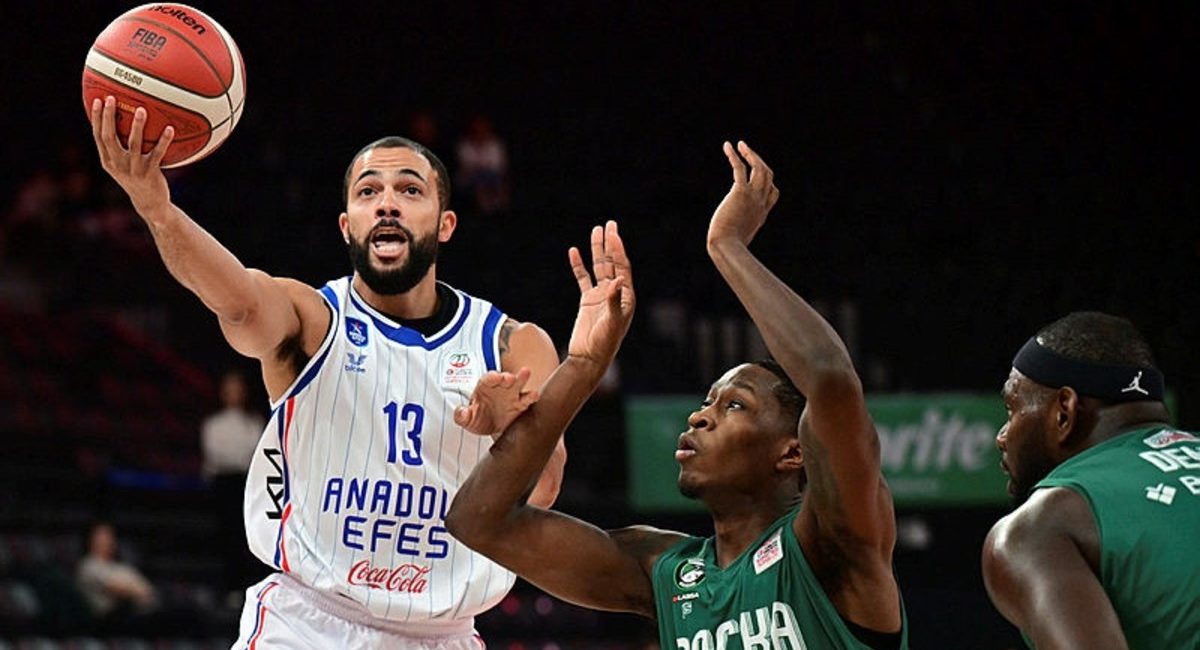 Anadolu Efes, THY Euroleague'in 6. haftasında lider Barcelona'yı ağırlayacak!