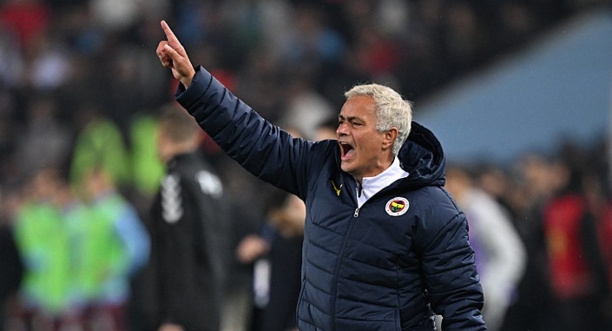 FENERBAHÇE HABERİ: Jose Mourinho paylaşımlarına devam ediyor!