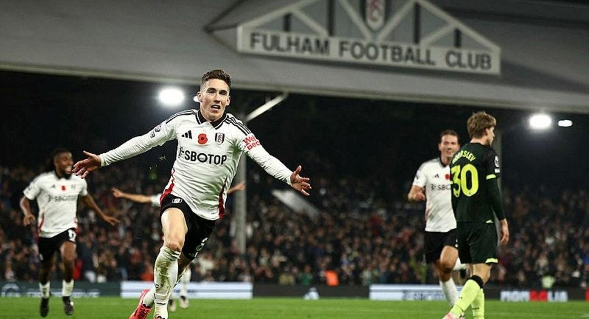 Fulham 2-1 Brentford (MAÇ SONUCU ÖZET)