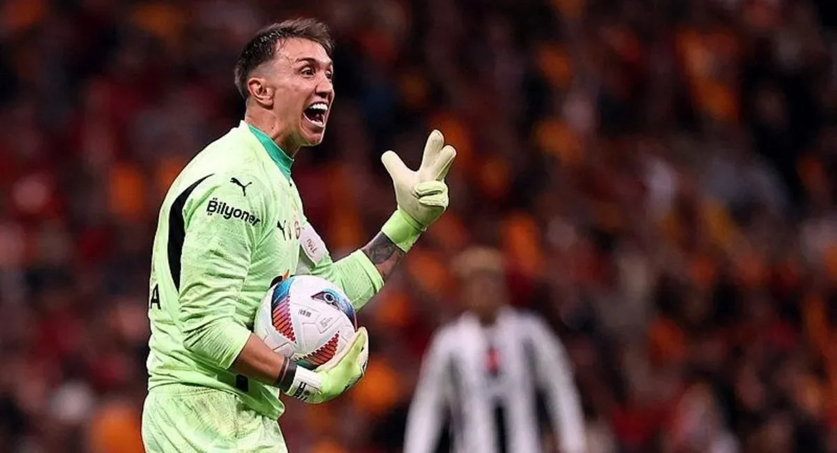 Galatasaray'da Fernando Muslera kararını verdi! Sezon sonu ayrılıyor